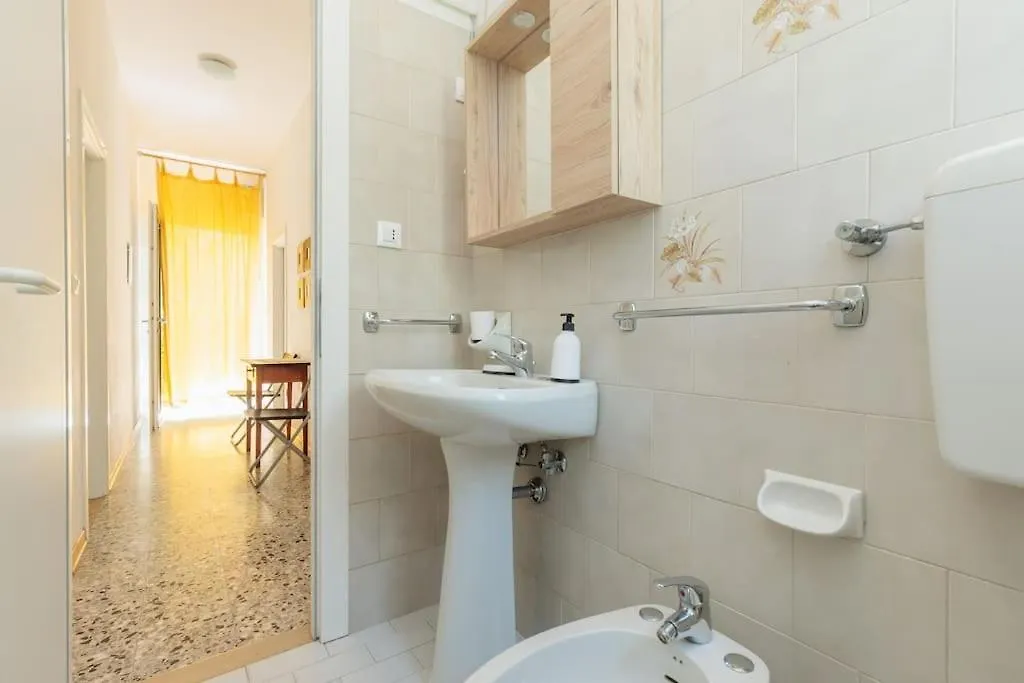 Jesolo Budget! Free Parking 1 Comodo Appartamento 0*, Lido di Jesolo Italy